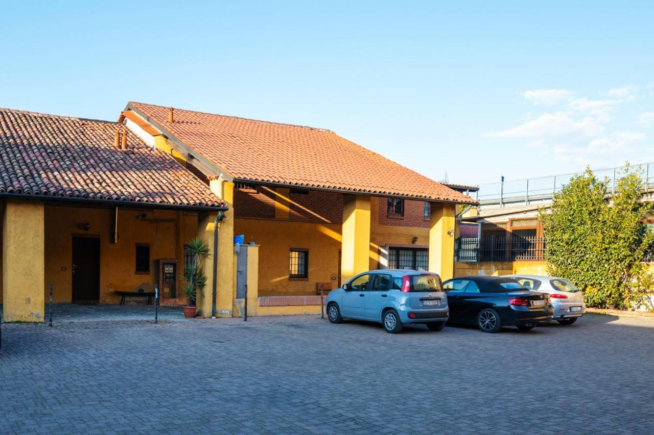 Residence San Raffaele 1 Milano Exterior foto