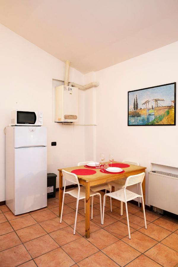 Residence San Raffaele 1 Milano Exterior foto