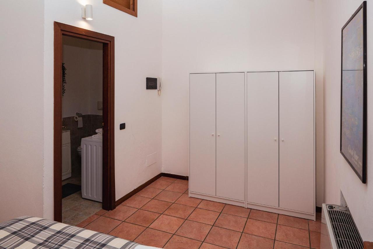 Residence San Raffaele 1 Milano Exterior foto