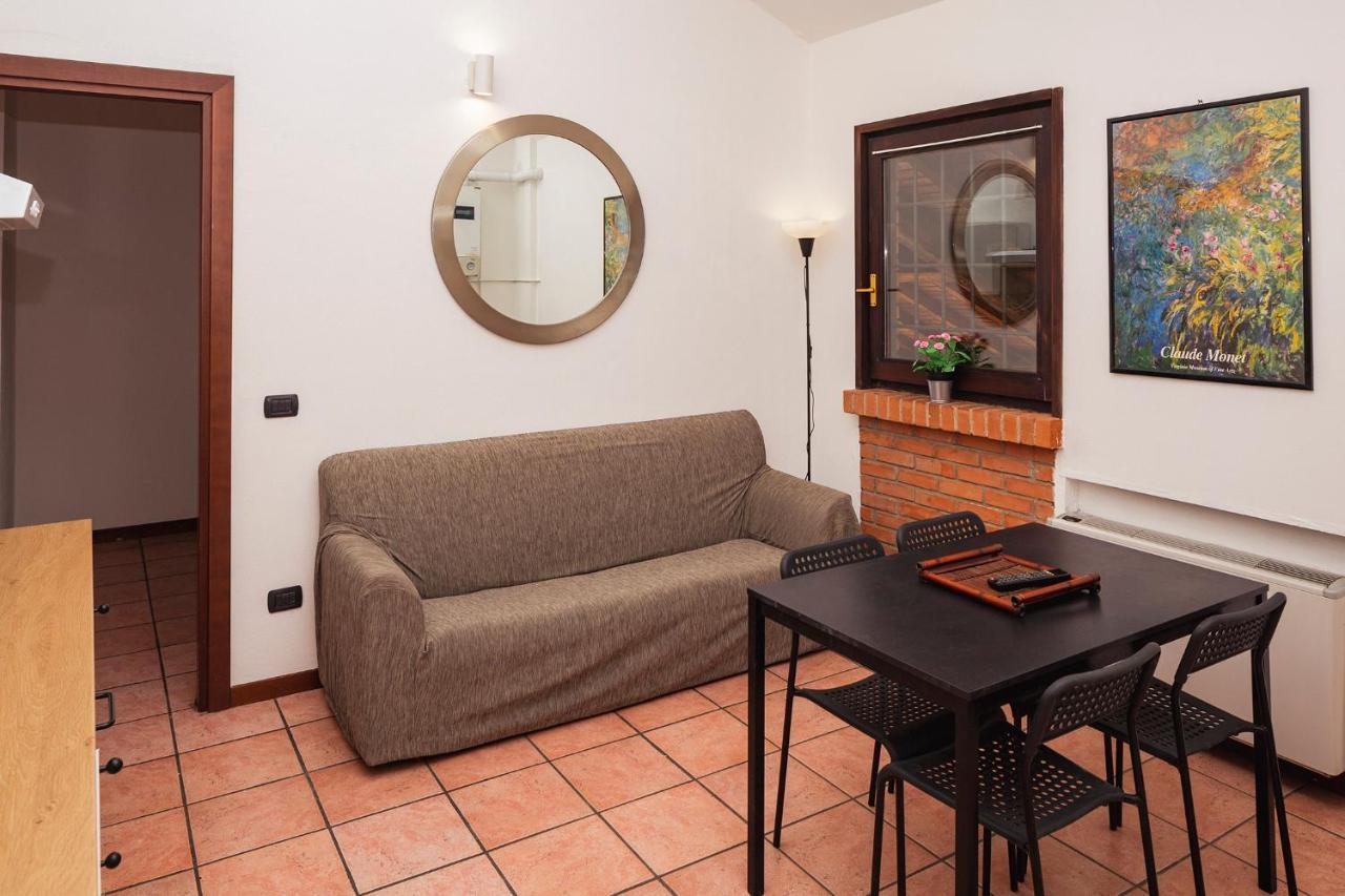 Residence San Raffaele 1 Milano Exterior foto